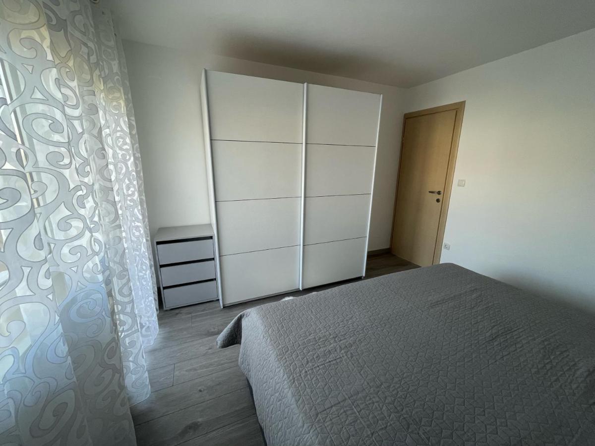 Apartments Elvira Крк Екстер'єр фото