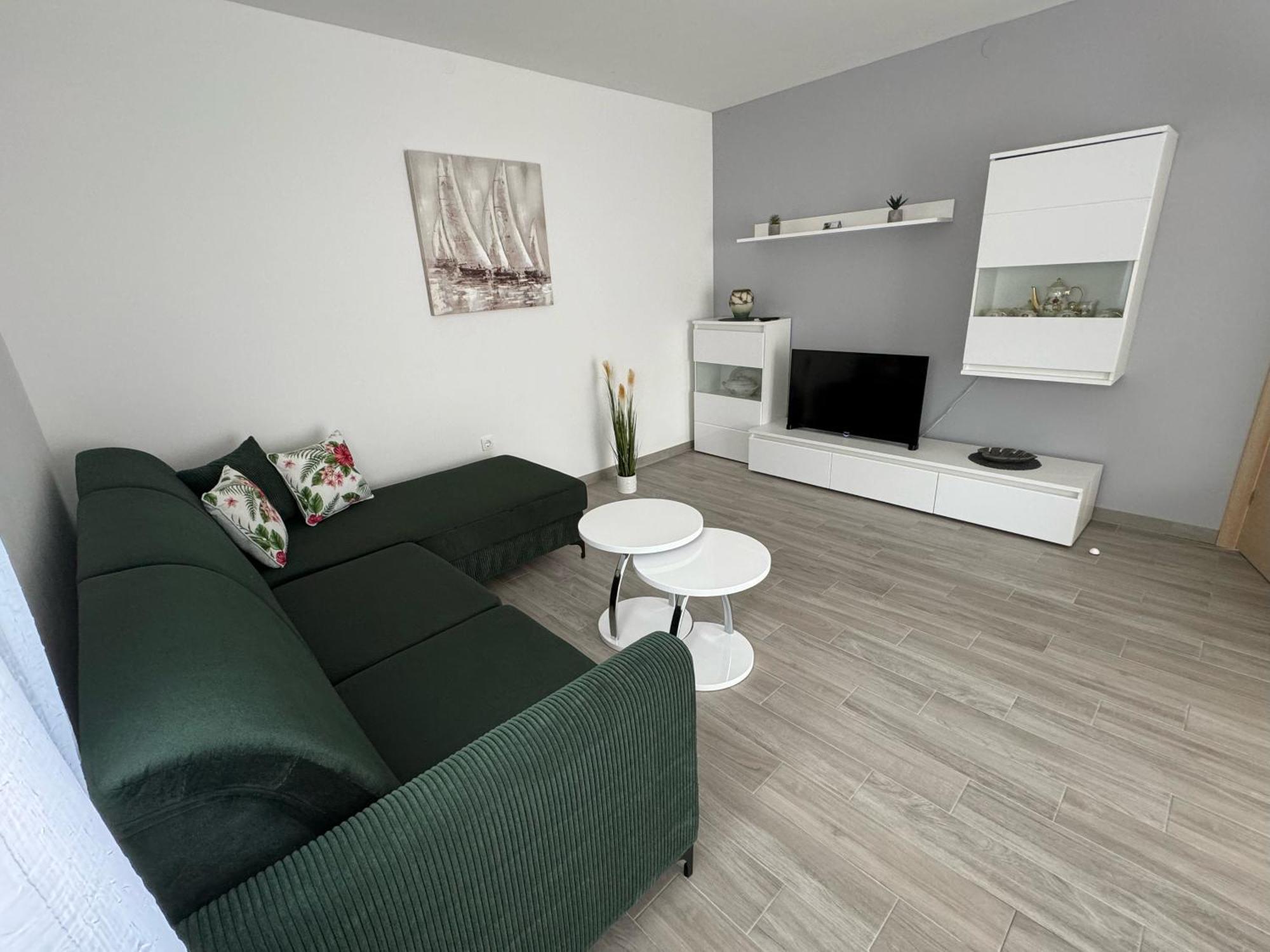 Apartments Elvira Крк Екстер'єр фото