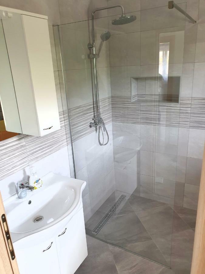Apartments Elvira Крк Екстер'єр фото