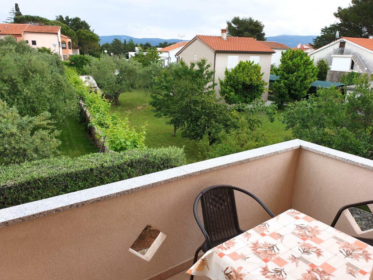 Apartments Elvira Крк Екстер'єр фото